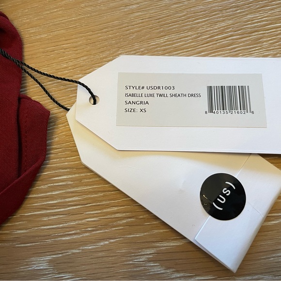 Universal Standard Isabelle Luxe Twill dress in Sandria Red. Size 10/12, NWT. - Picture 2 of 6